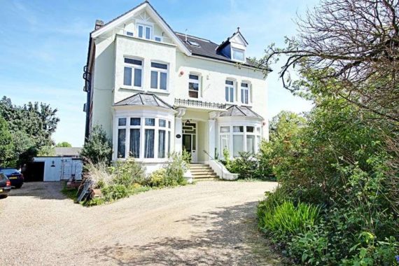 2 Bedroom Property
